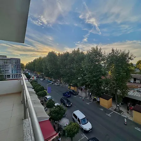 Super Centre - 3 Min From The Beach 公寓 *