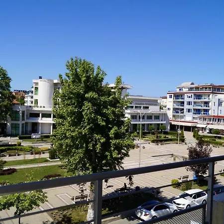 Apartament Super Centre - 3 Min From The Beach