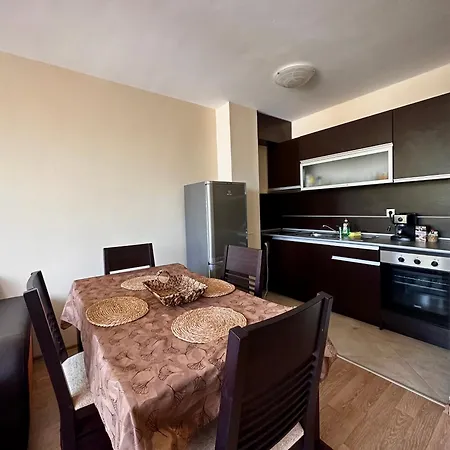 Apartament Super Centre - 3 Min From The Beach Primorsko